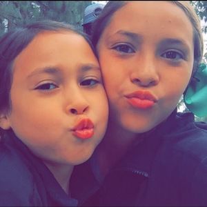 Meet your Posher, Crystal